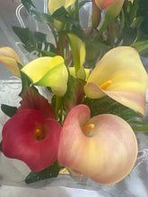 Load image into Gallery viewer, Calla Lily w/ Pot Cover
