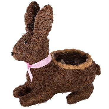 Straw Topiary Rabbit – Denchfield Nursery, Inc.